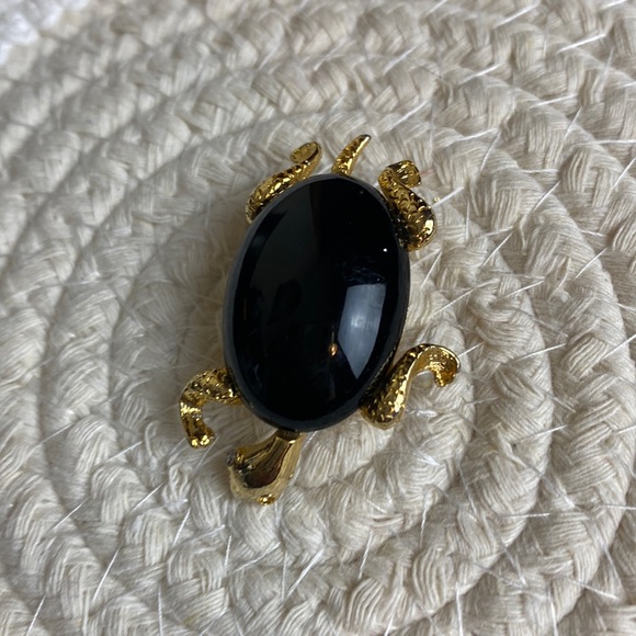 Turtle Brooch - Picture 1 of 3